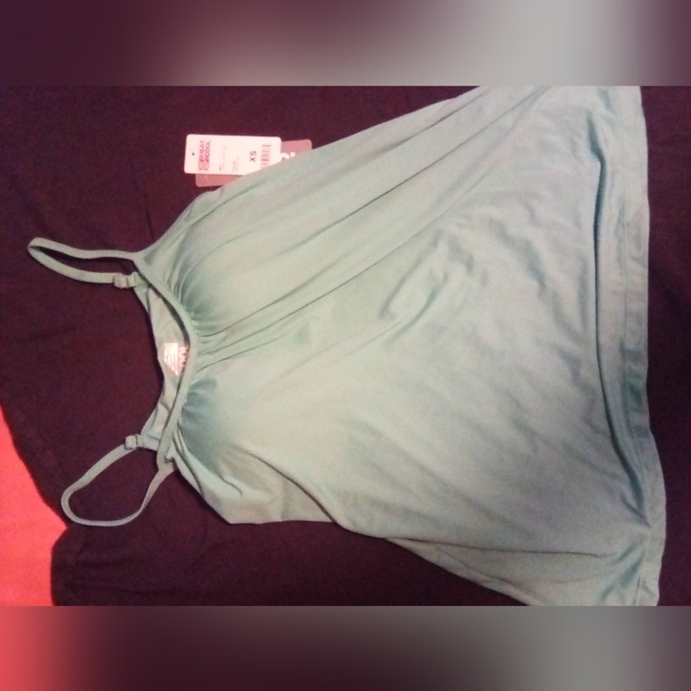 32 degree cool women's tank top with tags